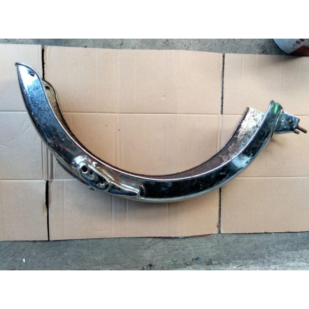 spakbor belakang cb 100 cb 125 original