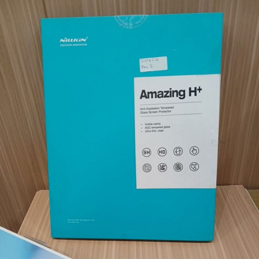 Tempered glass surface pro 8