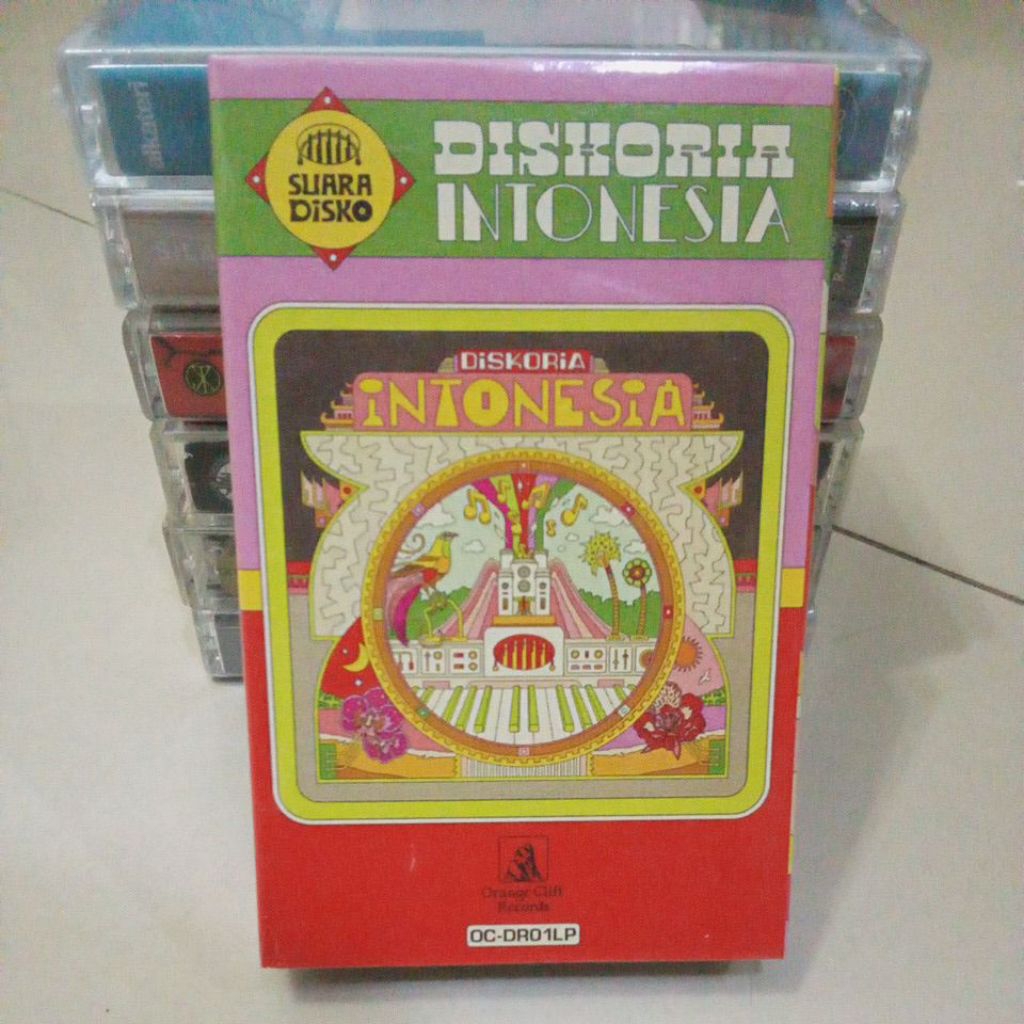 kaset diskoria intonesia , selongsong.