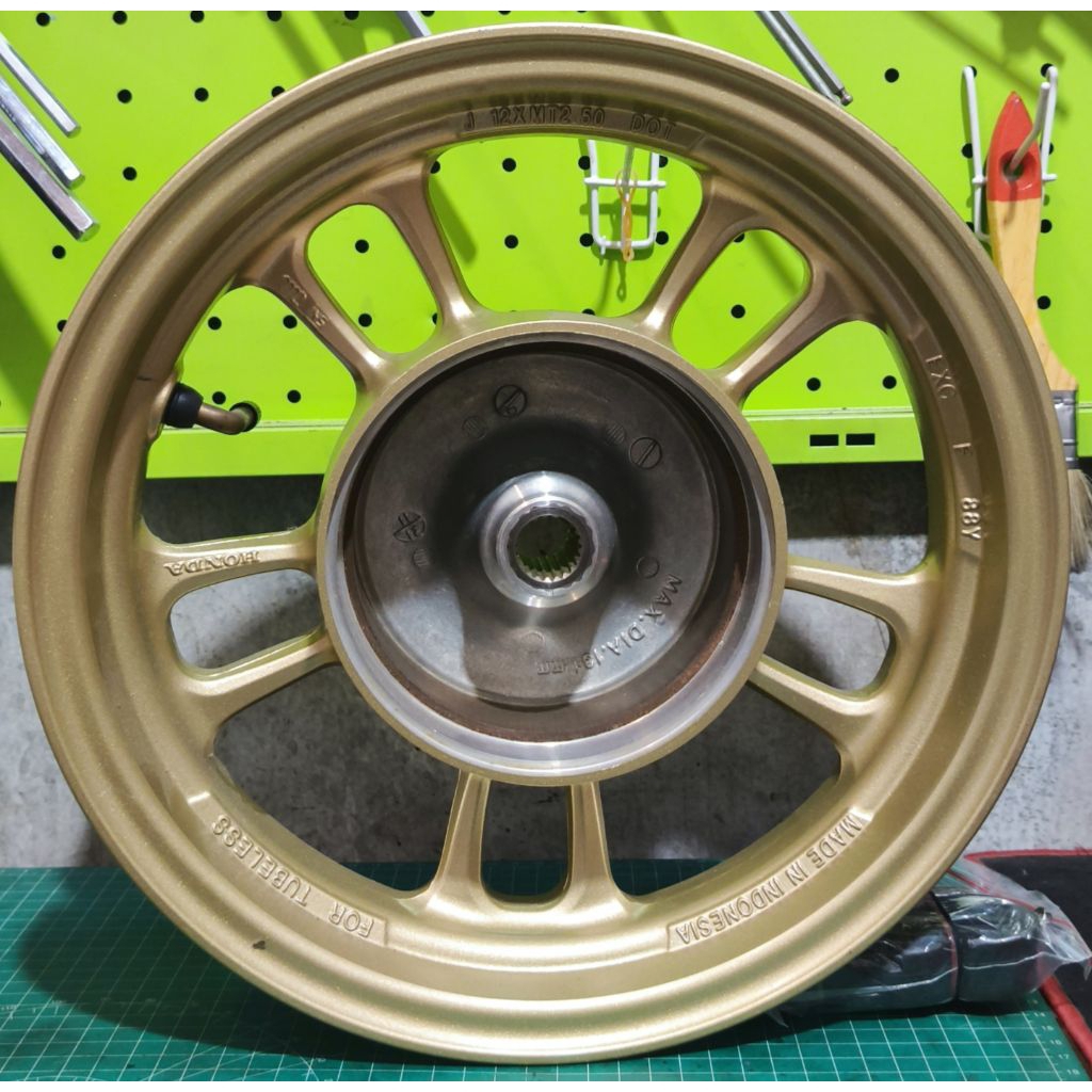 velg belakang scoopy donat