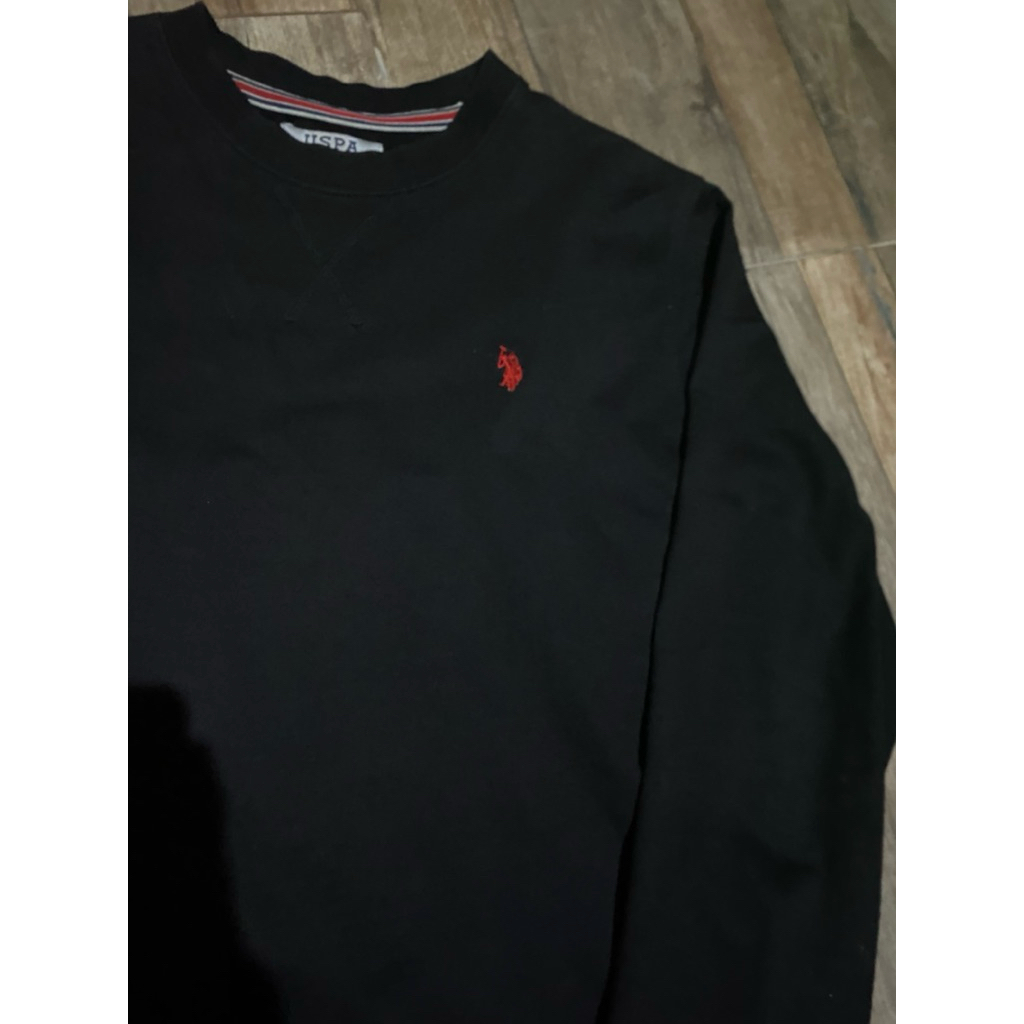 Crewneck Hitam Uspa Second
