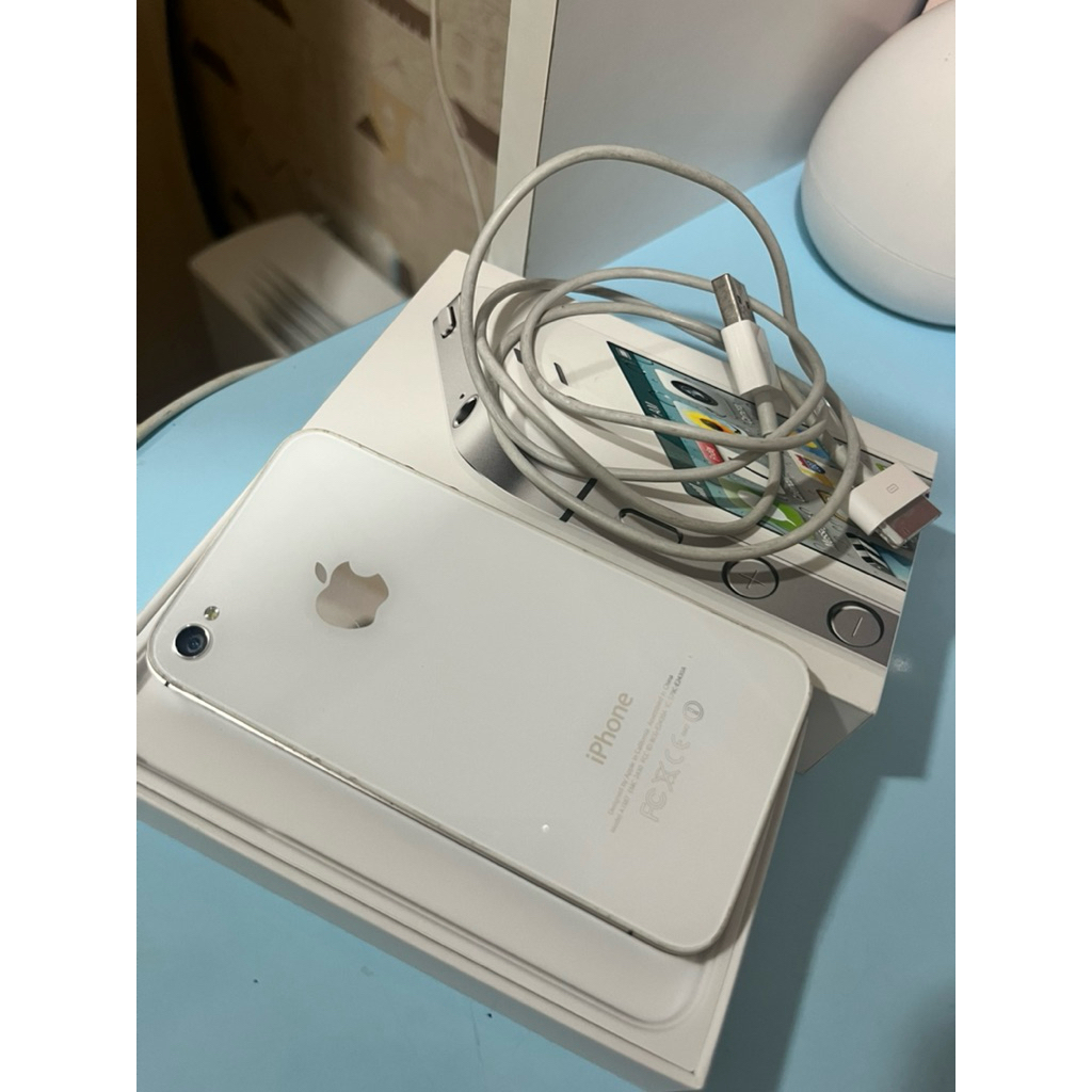 Iphone 4S 32GB white second 100% Ori