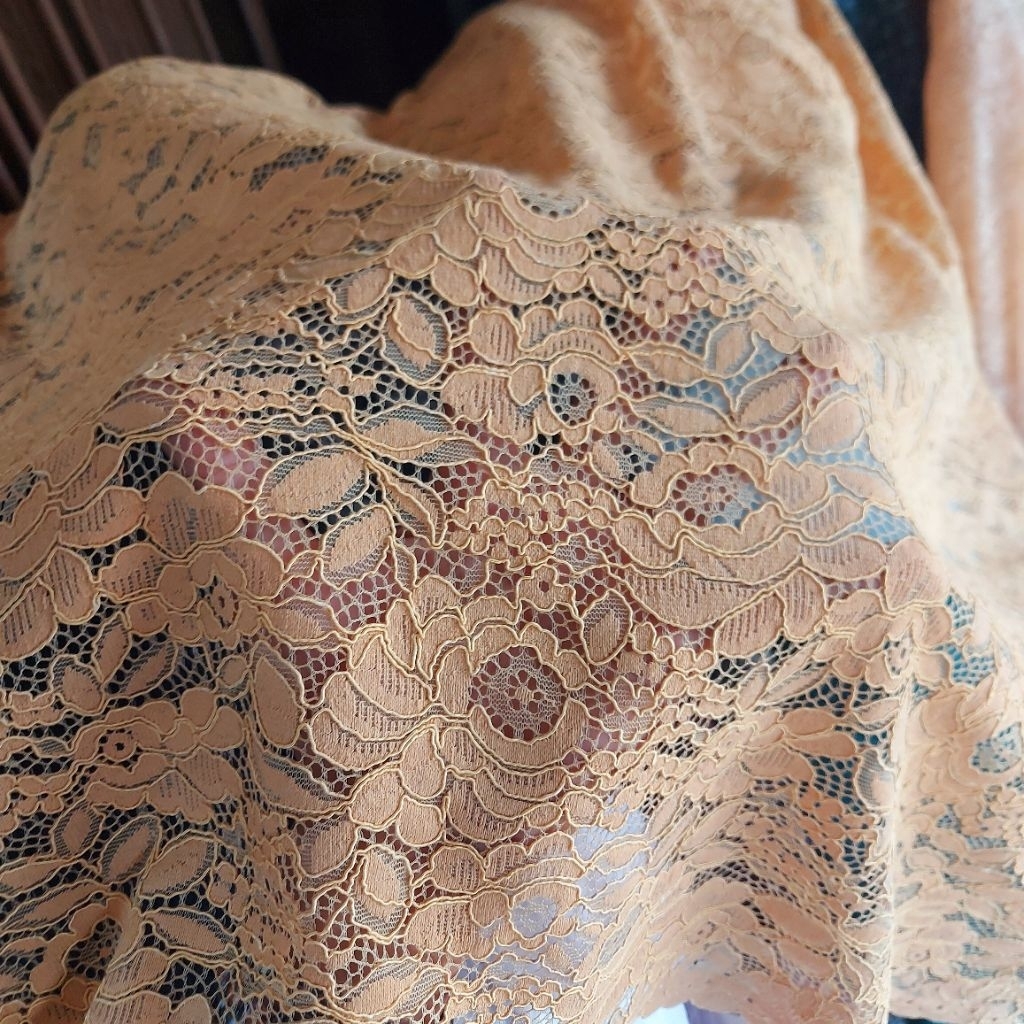 kain brokat premium  - kain brokat meteran  - kain brokat luxury ( kuning kunyit) sv