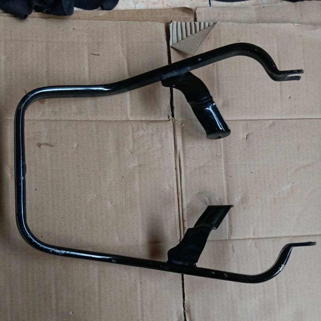 behel belakang honda  astrea prima.