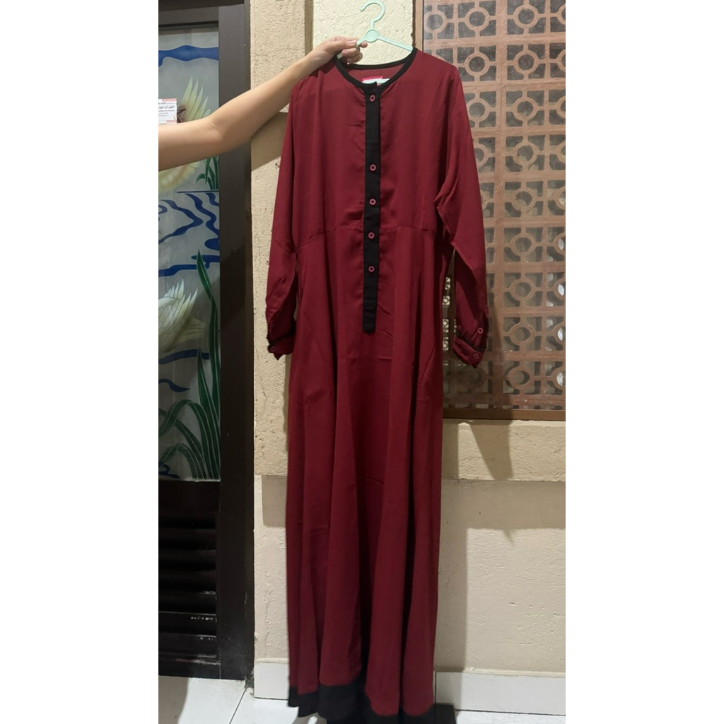 (PRELOVED) Gamis aulia maroon black
