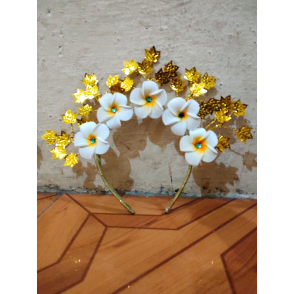 Bando bunga putih