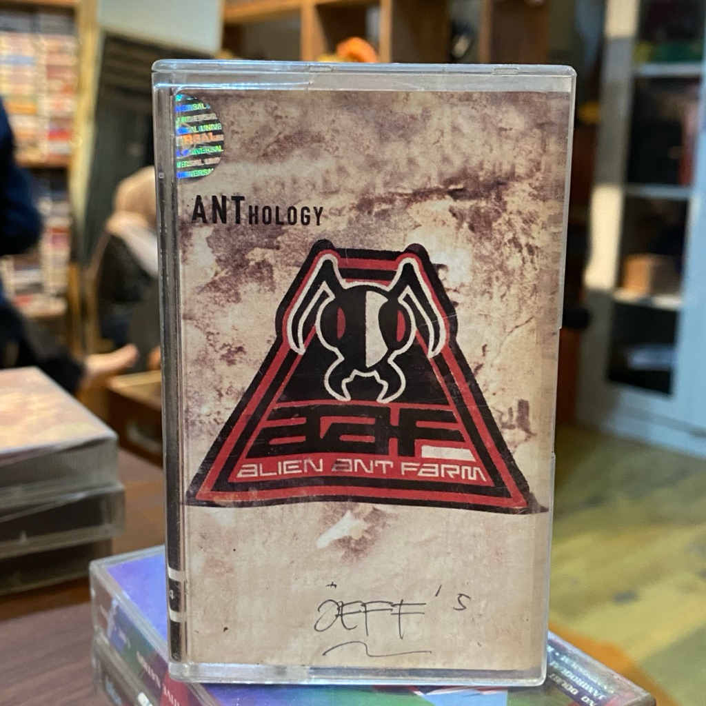 KASET PITA ALIEN ANT FARM - ANTHOLOGY