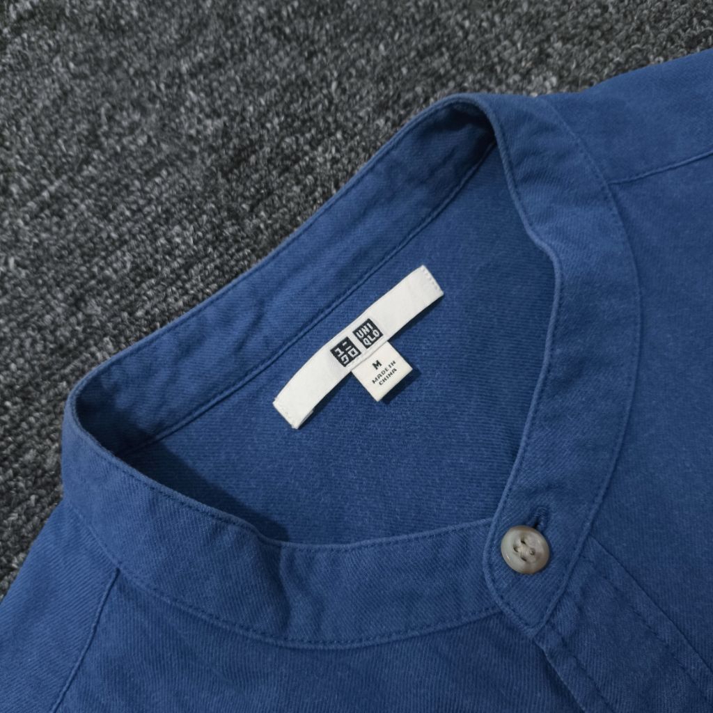 Kemeja sanghai pria UNIQLO