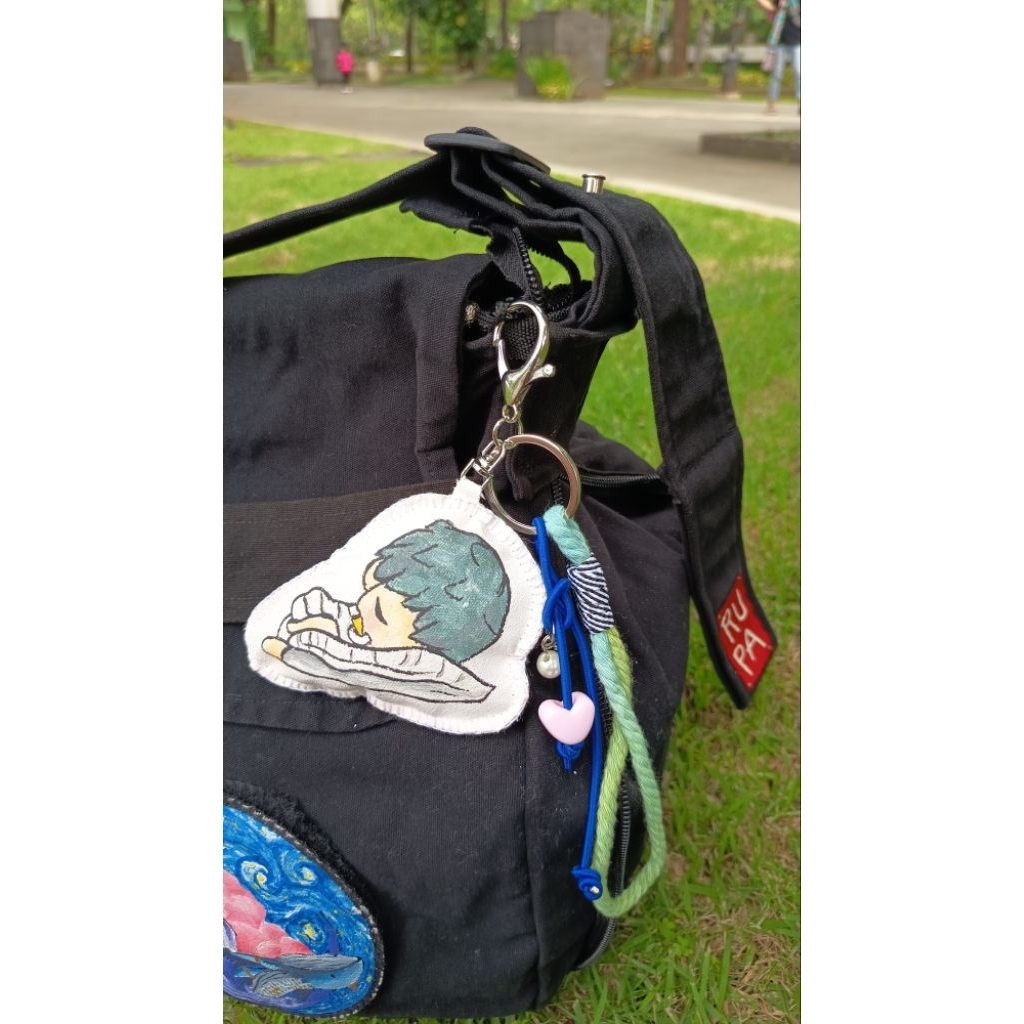 Bag charm keychain Hirono Poem / gantungan kunci