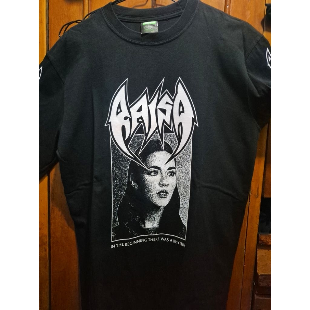 Tshirt RAISA X KAMENGSKI