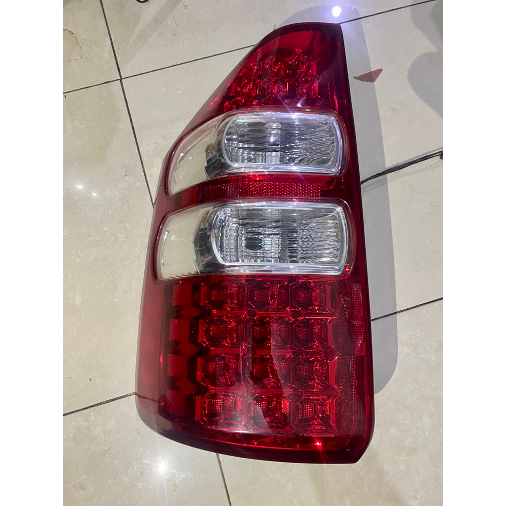 Stoplamp Lampu Belakang Toyota Nav 1 Original