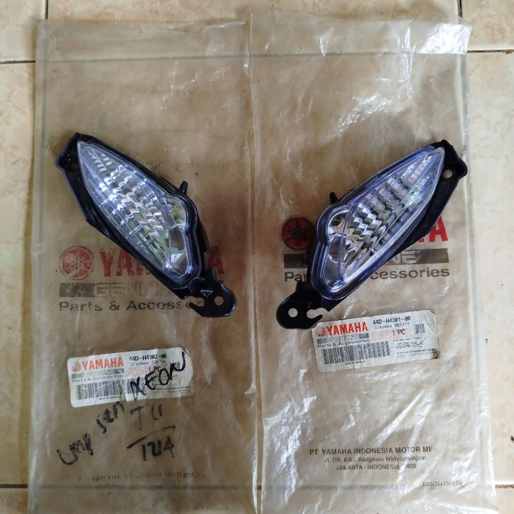 Lampu Sein Sen Kanan Kiri Xeon Karbu Only Original YGP 44D-H4301-00