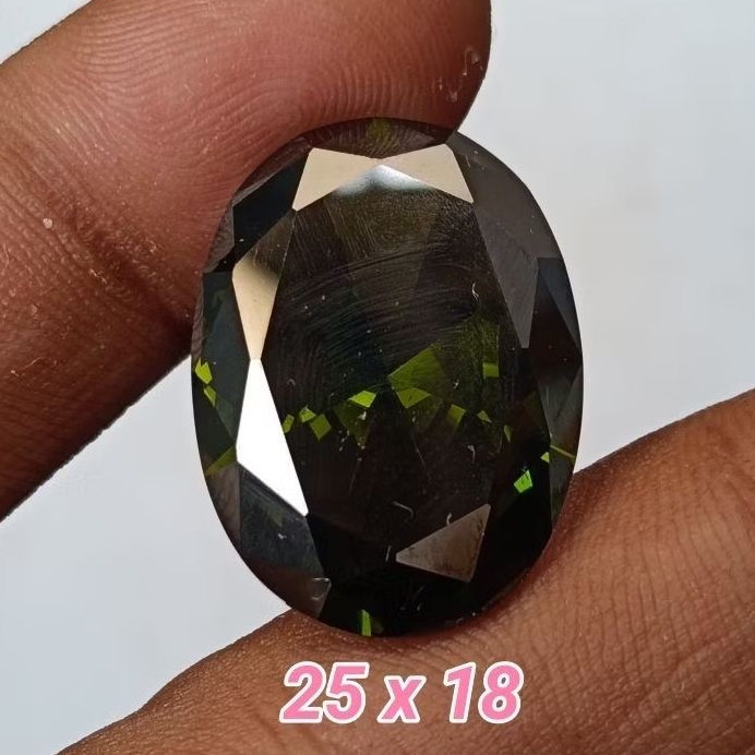 Batu Permata Diamond Peridot , Jumbo 25 x 18 mm