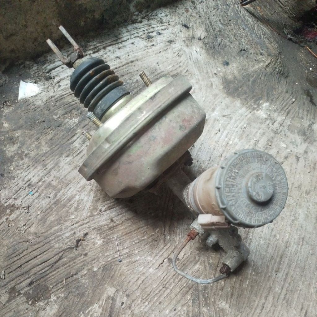 Servo/Booster Rem Ori Copotan Charade Classy