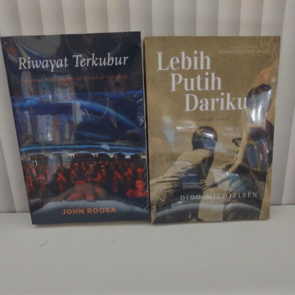 Paket 2 buku Riwayat terkubur, Lebih Putih dariku