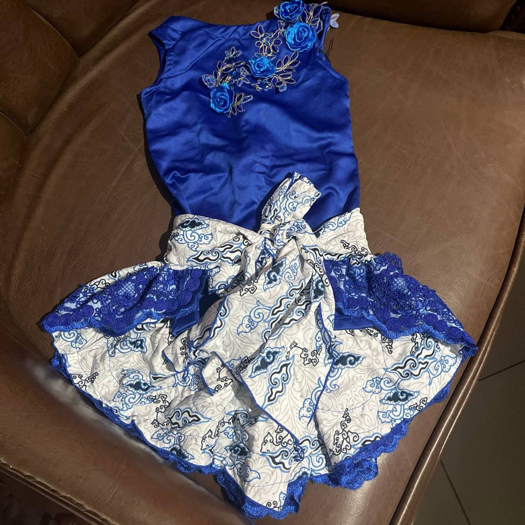 Dress ada Ekor Fashion Show tema Batik Anak Perempuan 4-7th| Bisa Transformasi | Baju Menyanyi Anak 