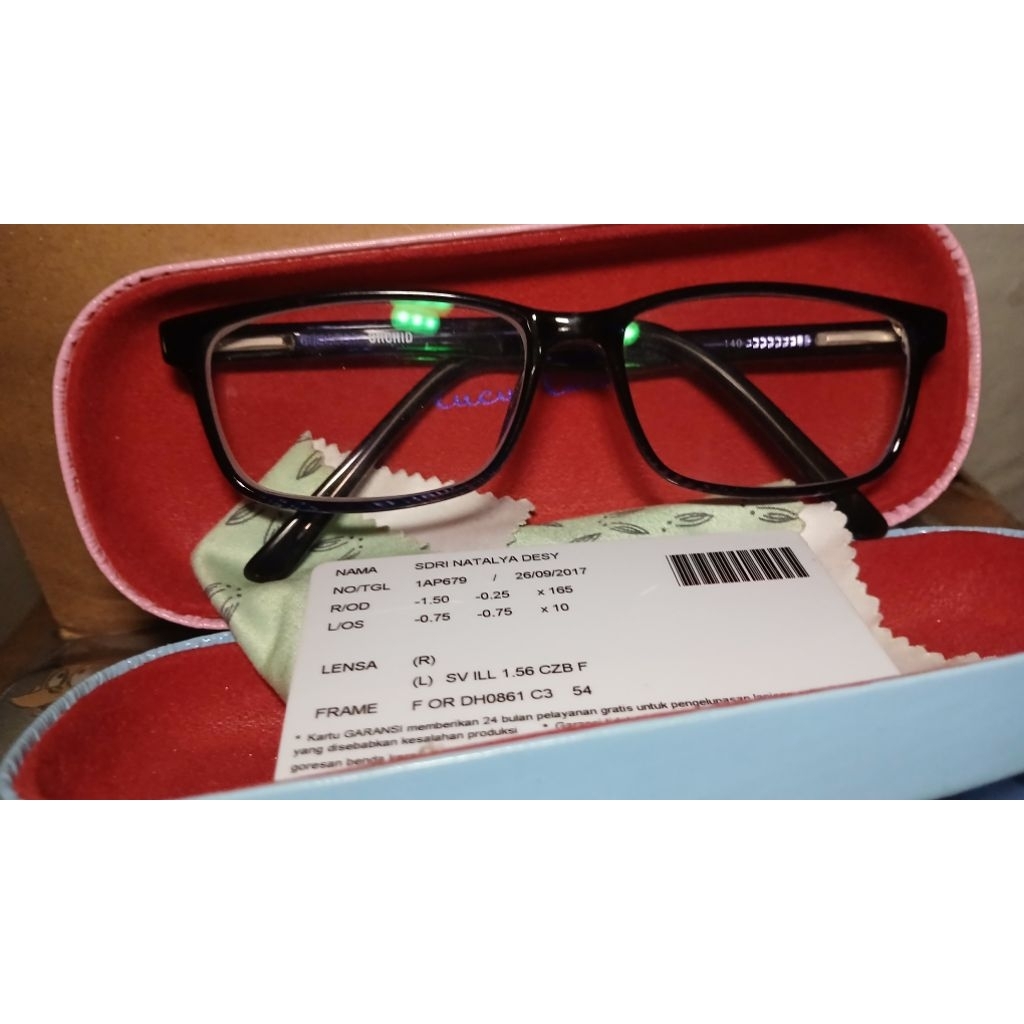 kacamata melawai wanita