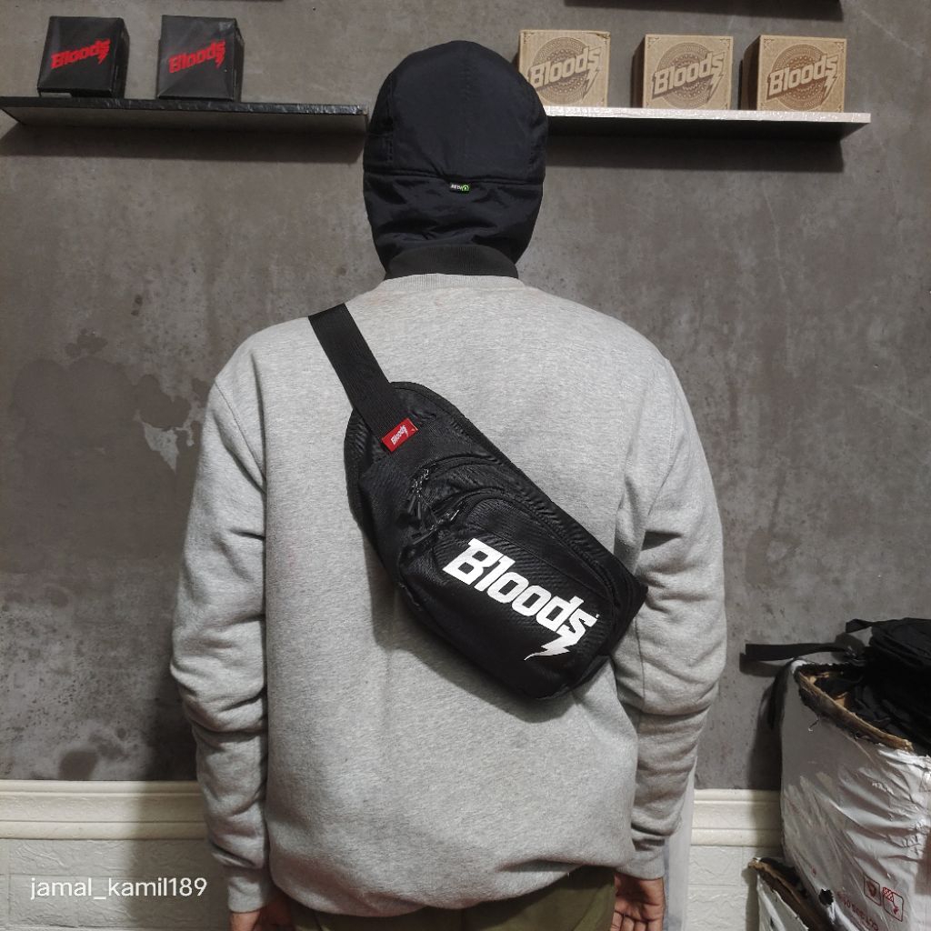 TAS SELEMPANG BLOODS KRIEG BLACK ORIGINAL.