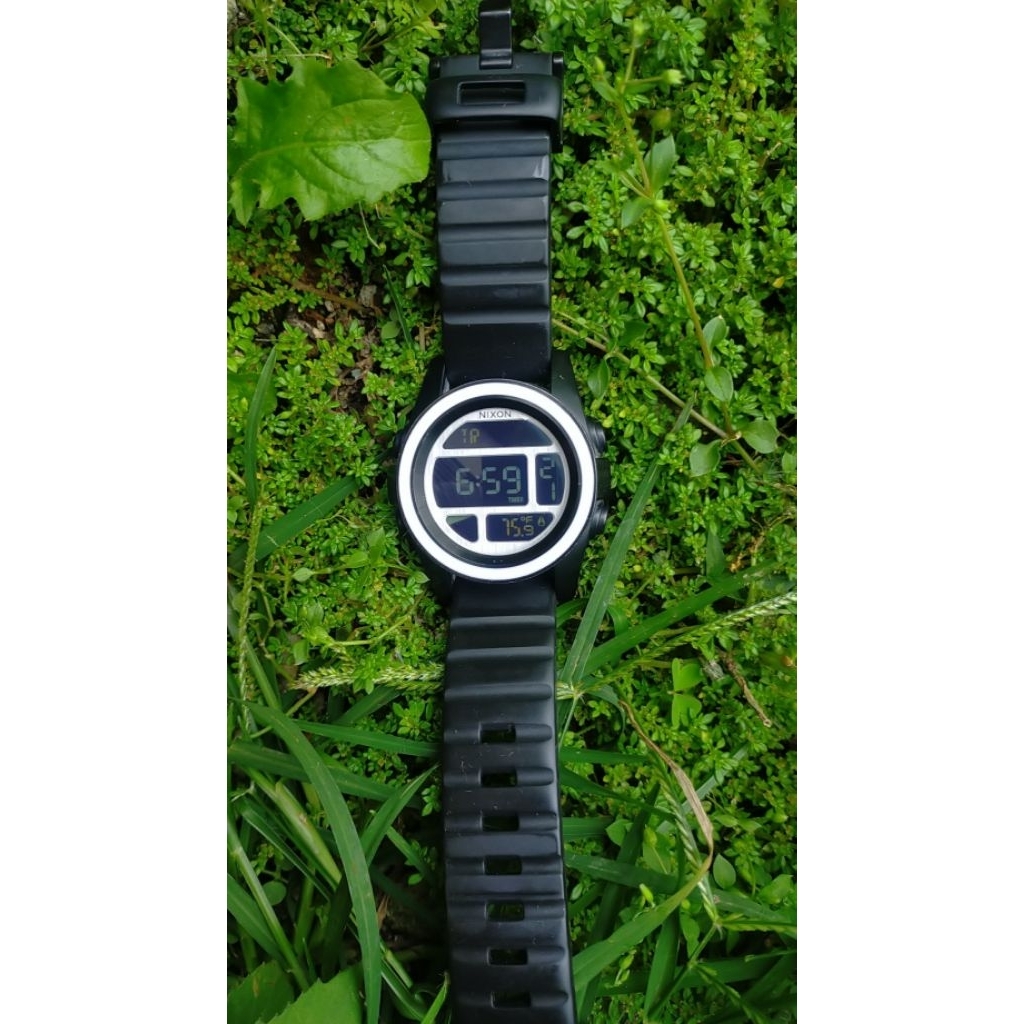 jam tangan Nixon original  Made in china bekas