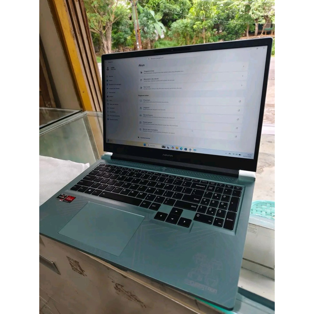 laptop advan