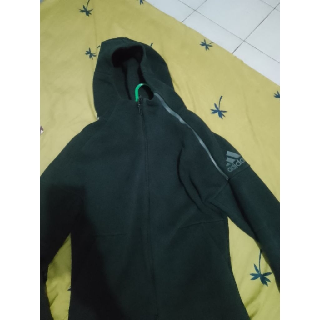 adidas zne