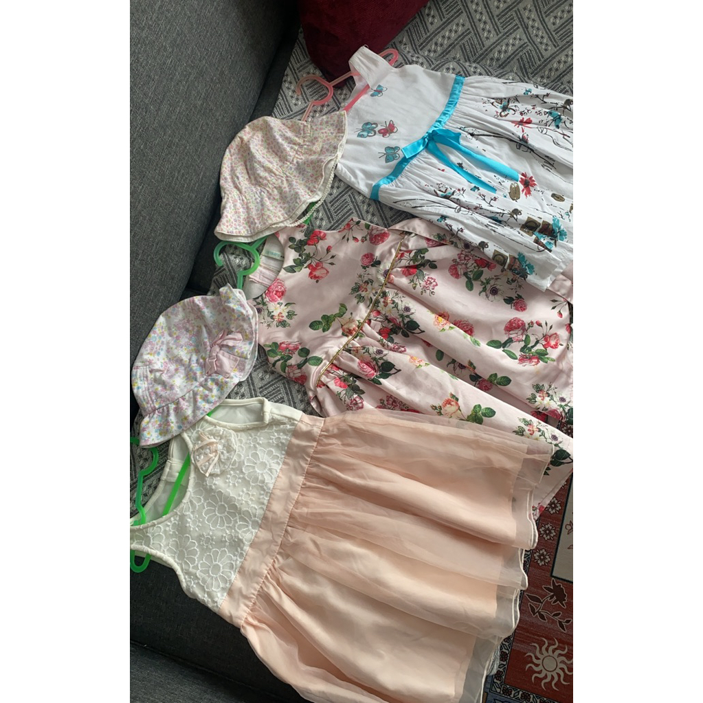 preloved set 5pcs 3dress dan 2pcs bucket hat anak perempuan size 1.5-2y not gingersnaps