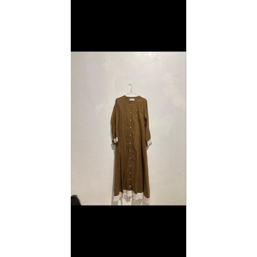 Grenism gamis wanita