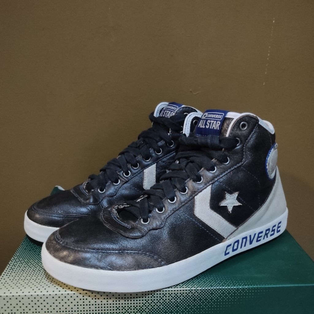 Sepatu Converse - Full Kulit - Original