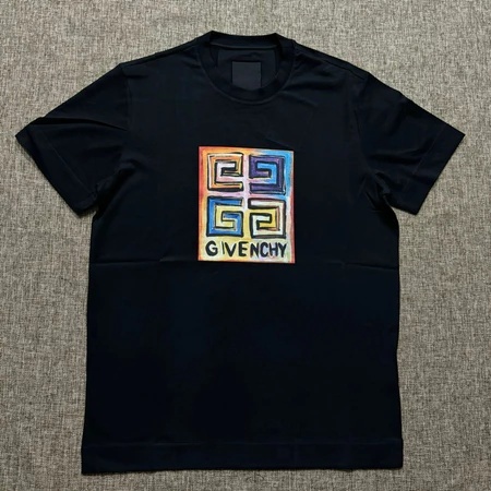 Kaos Oversize Pria Kasual Givenchy Motif Kotak Warna & Matahari Belakang Hitam Polos