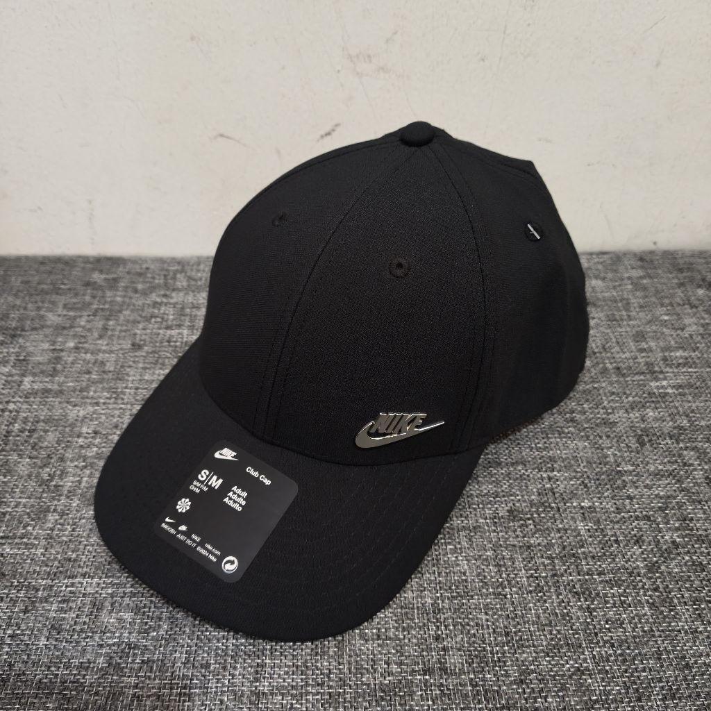 Nike Dri-Fit Club Structured Logo Metal Cap / Topi Hitam Dijamin Original