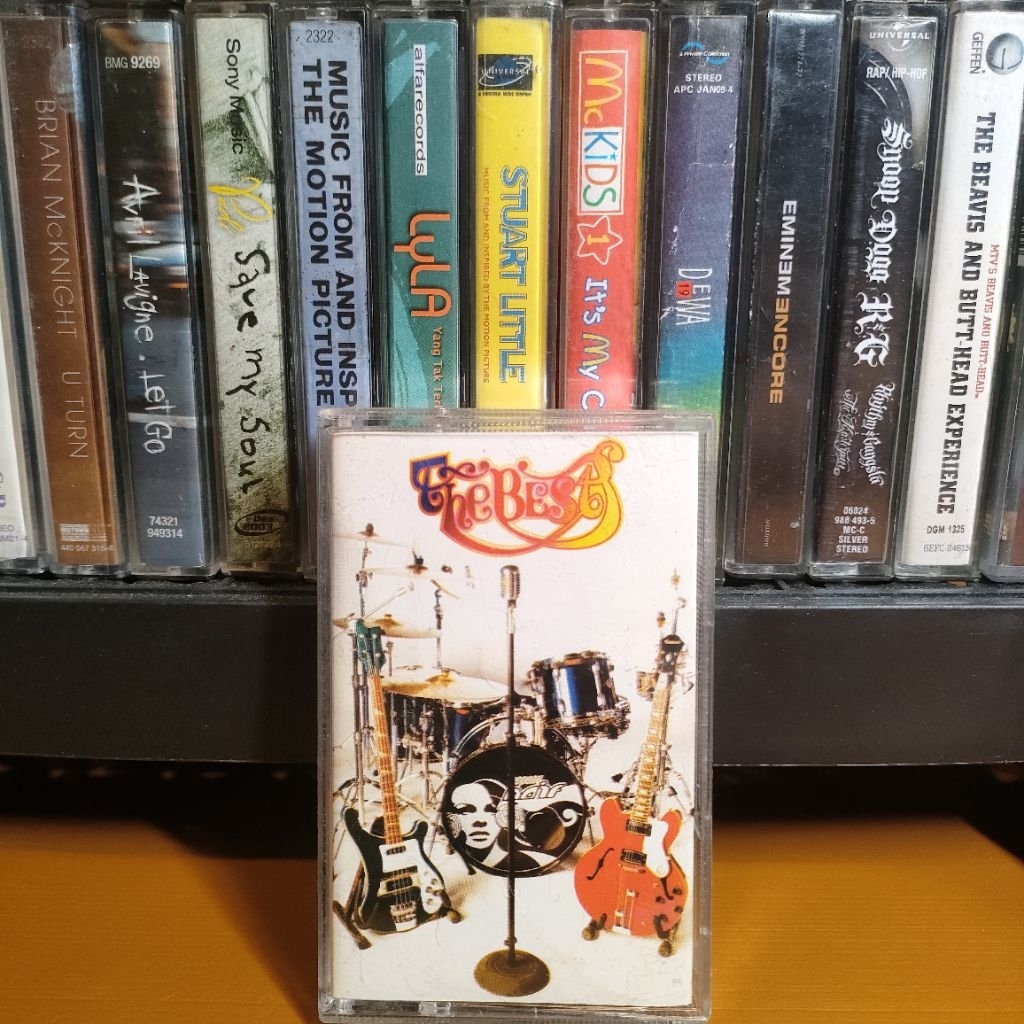 Kaset Pita Naif The Best Curi Curi Pandang mulus kaku