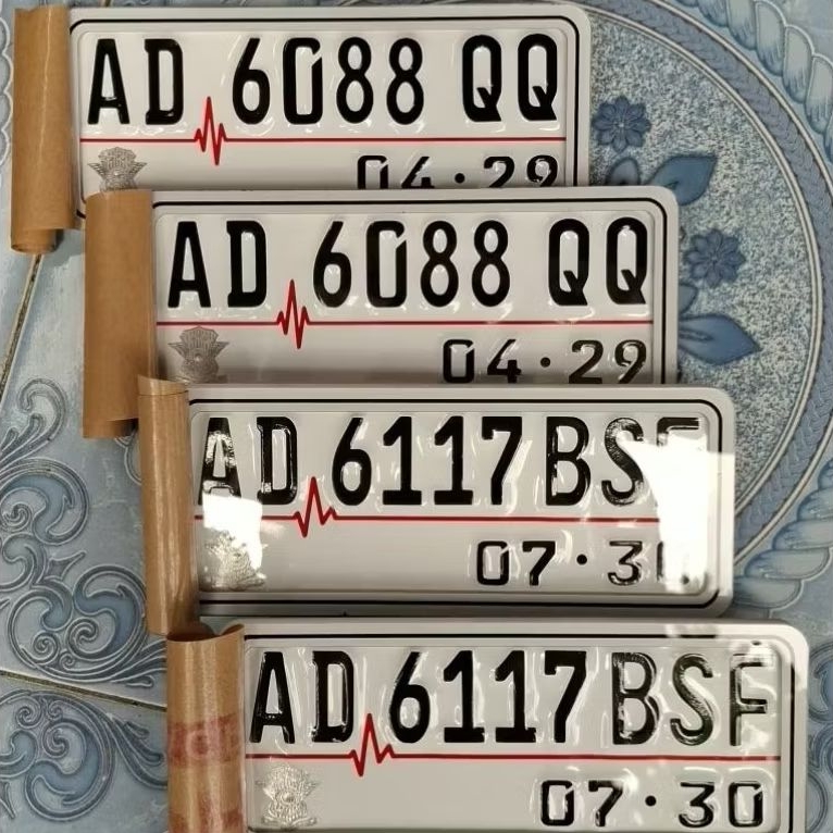 Plat Nomor Mika Akrilik Motor Custom Variasi Baut Dalam