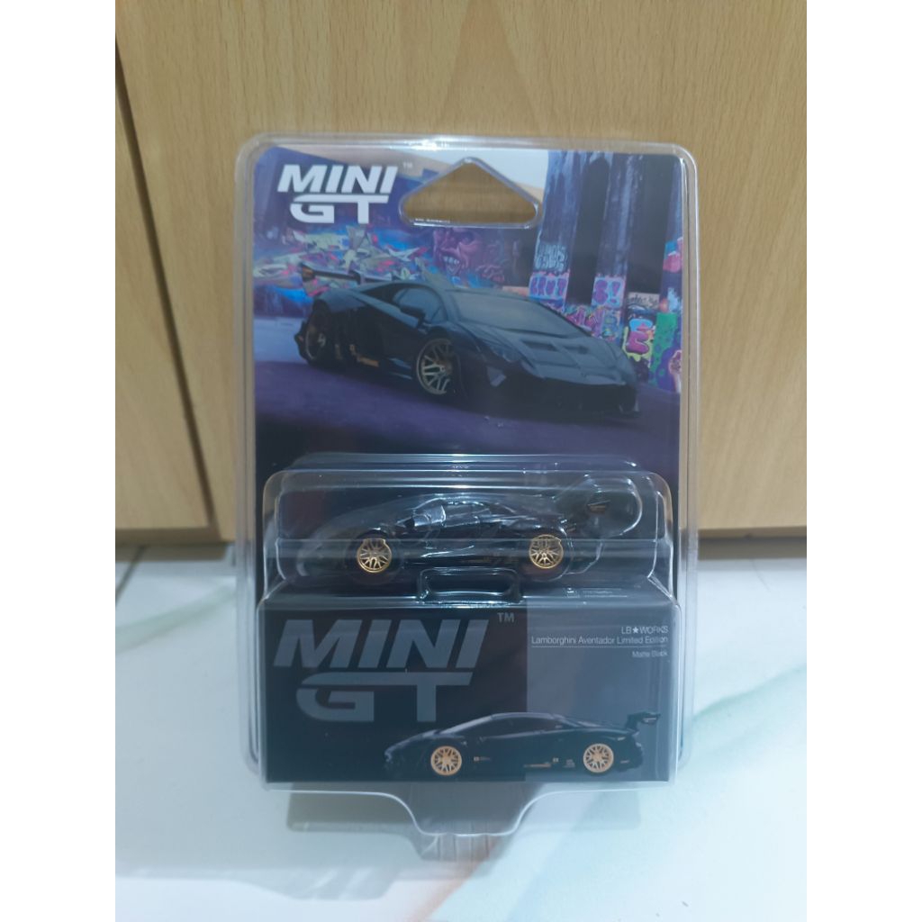 Mini gt Lamborghini Aventador lbwk limited edition matte black