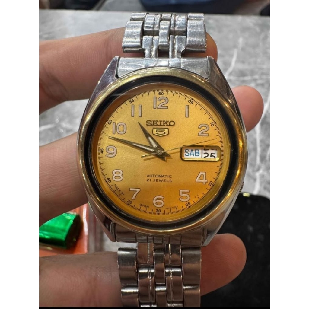 seiko 5 military gold