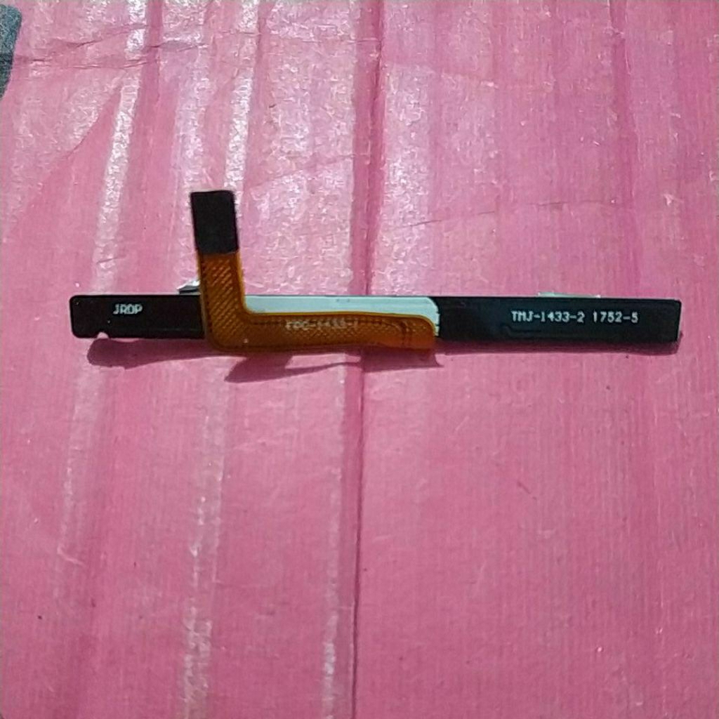 PAPAN PCB KONEKTOR CAS BEKAS ADVAN G2 PLUS