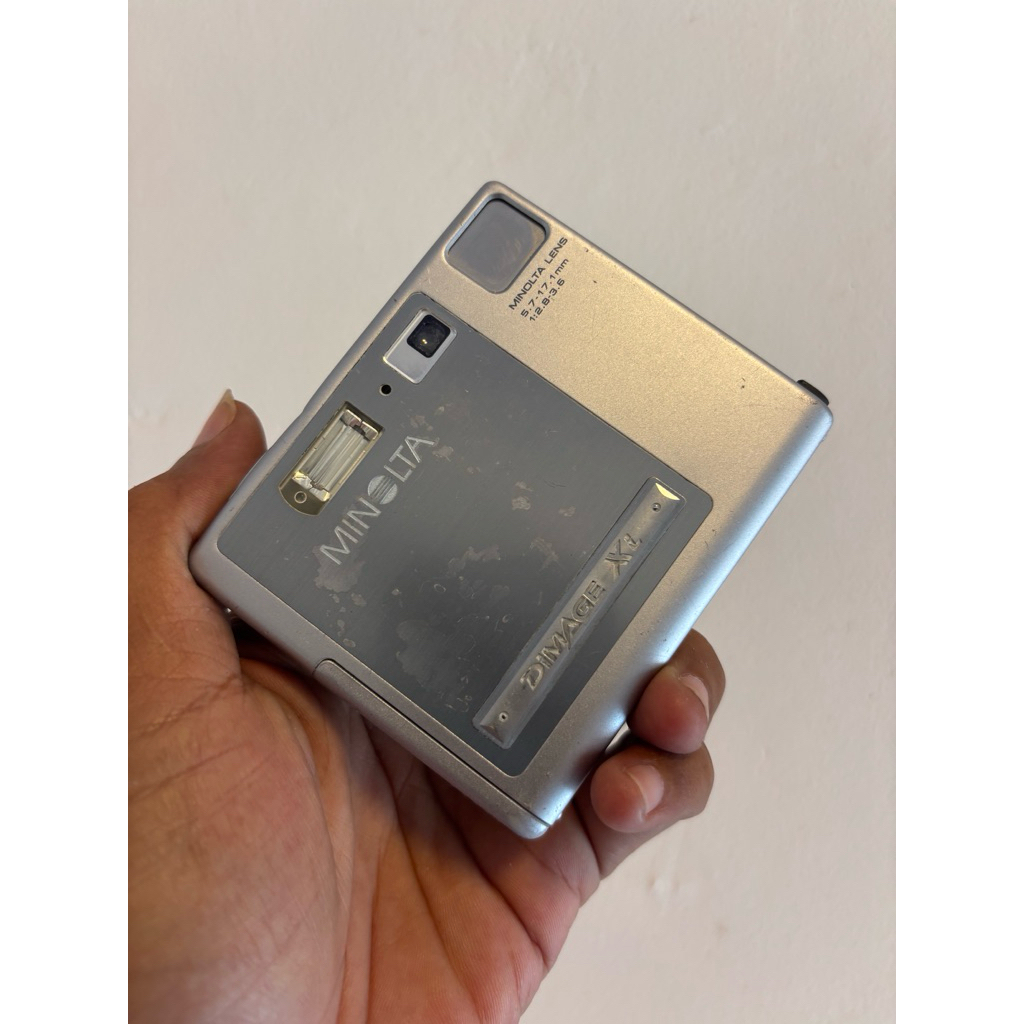 Minolta dimage Xi