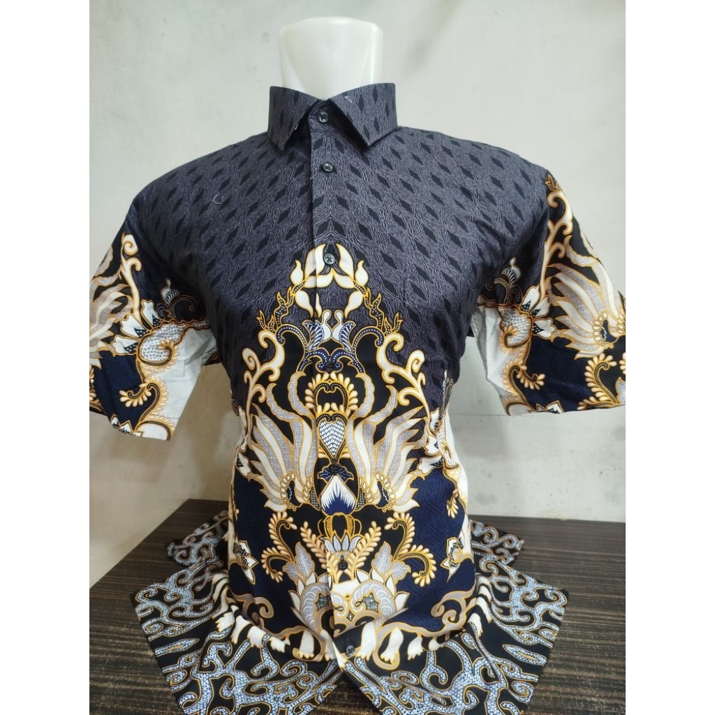 Alisan Batik Slimfit Motif Bunga Mahkota