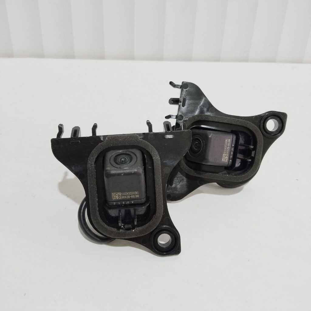 Kamera Belakang Rush Terios 86790 BZ330 Original Car Aksesori Mobil Berkualitas Tinggi