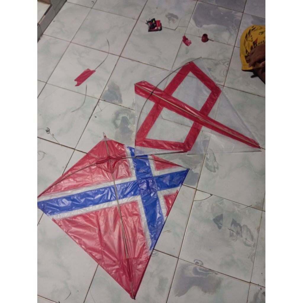 layangan super aduan