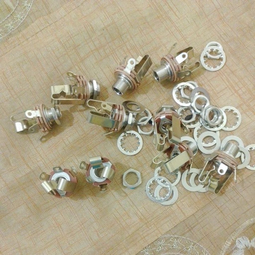 Jack Switchcraft Gitar Original 6.35mm Mono Output Jack Berkualitas