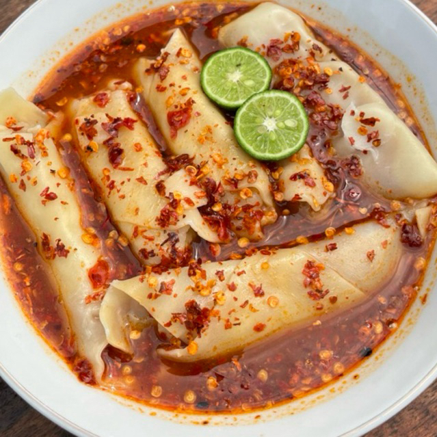 pangsit tulang rangu  ( kuah )