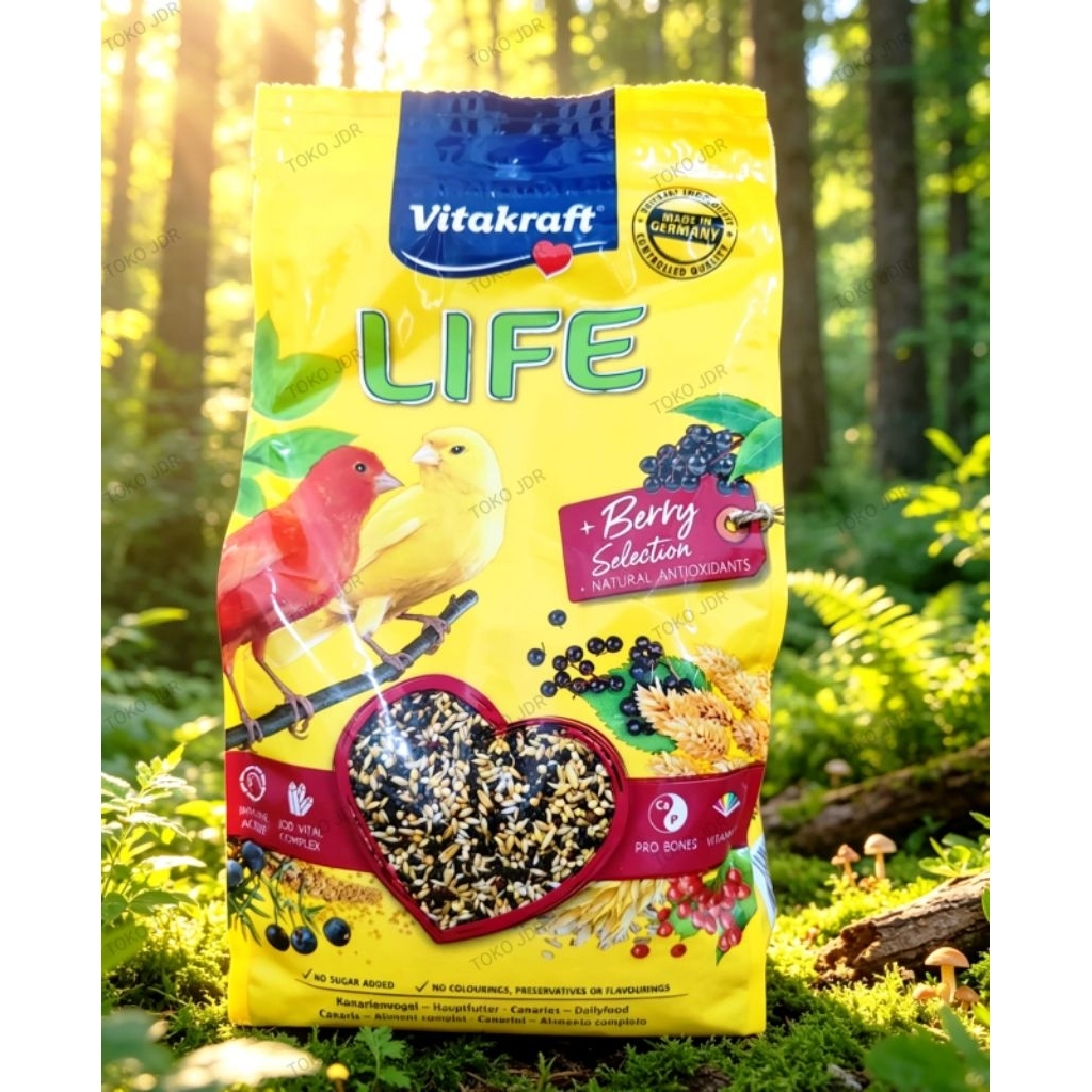 Vitakraft Life 800gr pakan kenari import