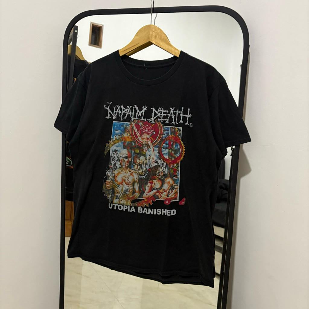 Kaos Napalm Death Utopia Banished Hitam