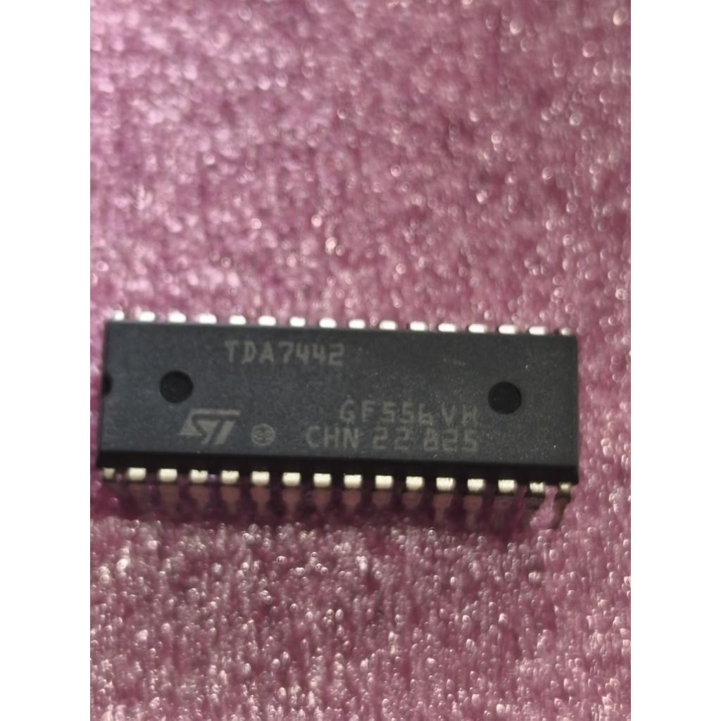 ic TDA7442