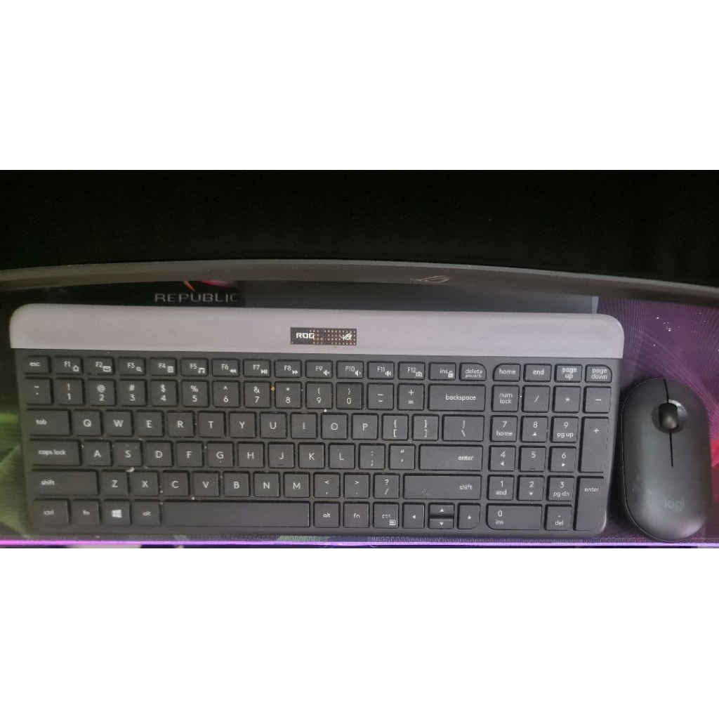 Logitech MK470 Slim Wireless Keyboard & Mouse Combo