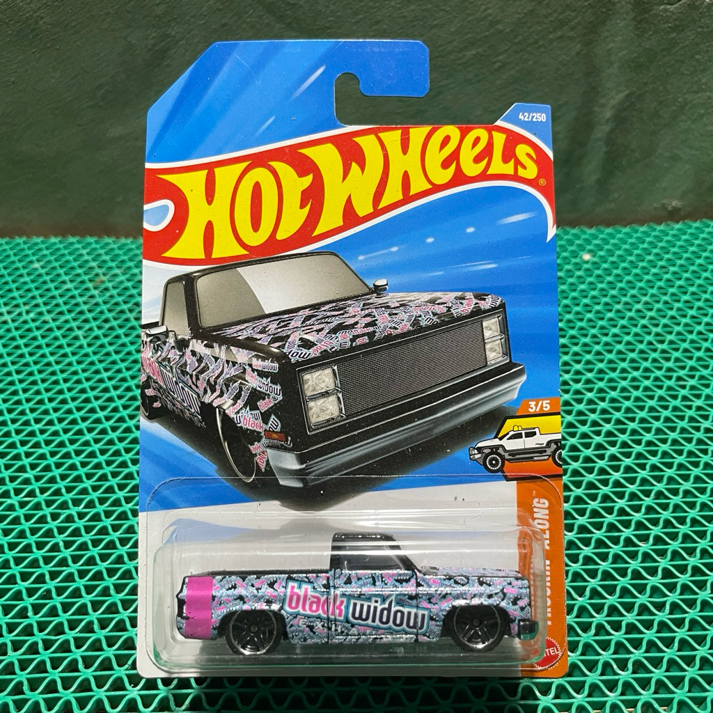 Hot Wheels Chevy Silverado