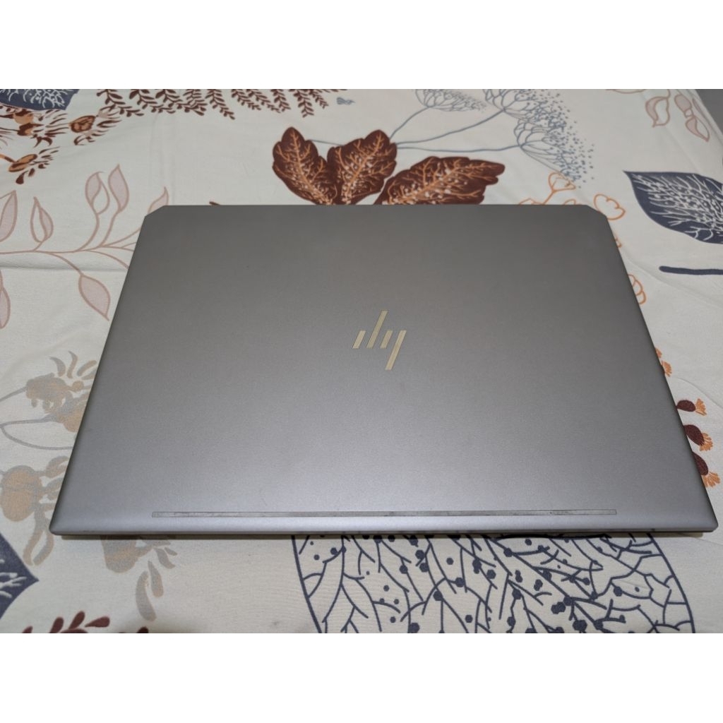 HP ZBook Studio G5 Xeon P1000 32GB Mulus Murah