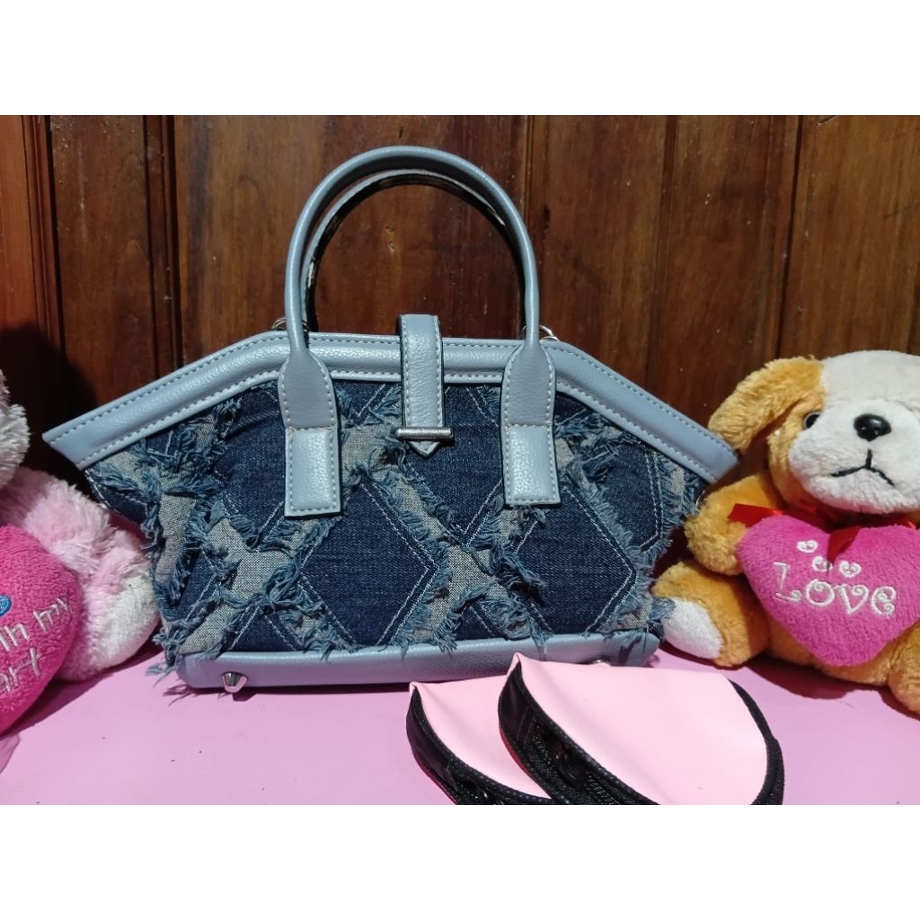 tas andari