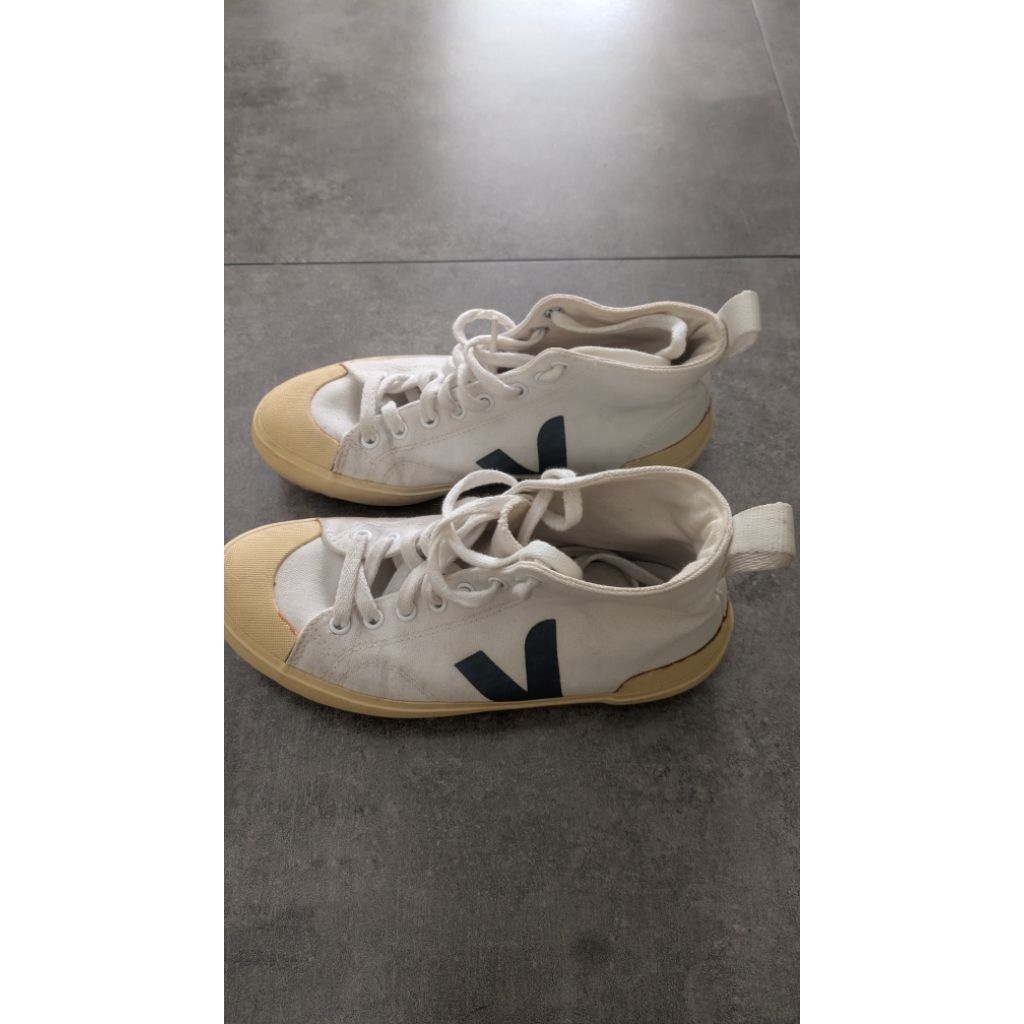 Used Veja Nova High Top Sneakers Size 36