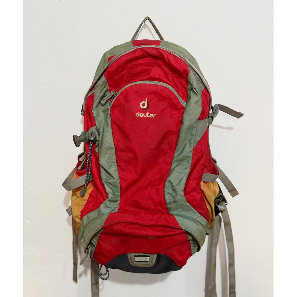 daypack deuter